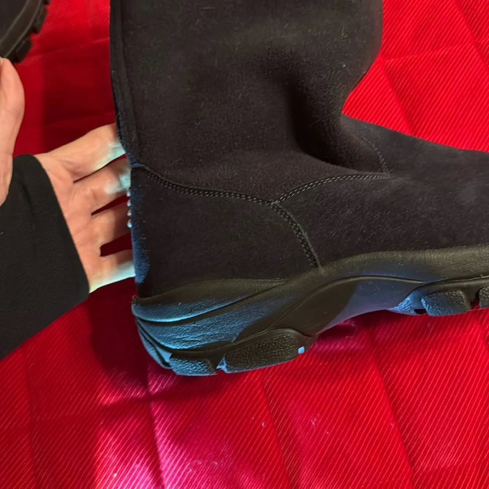 Land’s End Men’s Navy Blue Winter Boots with Back Zippers